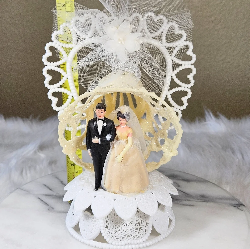 Vintage NIB Wedding Cake Topper Wilton Hong Kong Glitter Bell Bride Groom